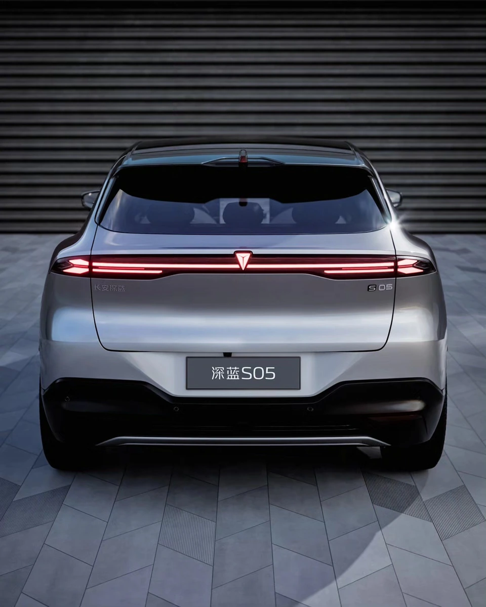 Deepal S05 — rear lighting and bodywork